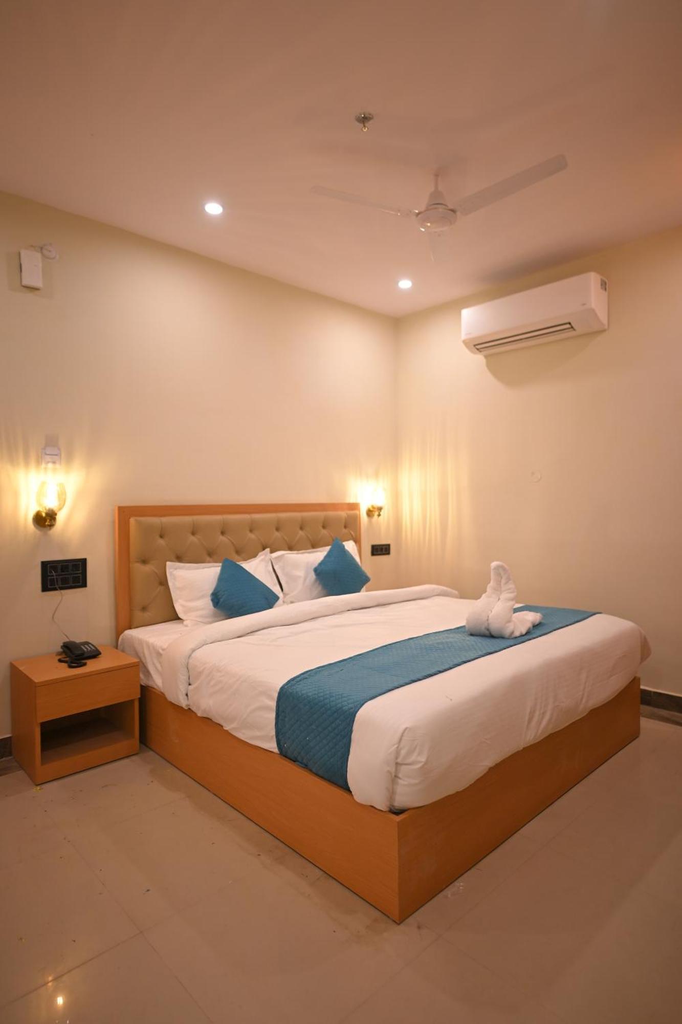 Sunrise Vista Inn Allāhābād Junction Екстериор снимка